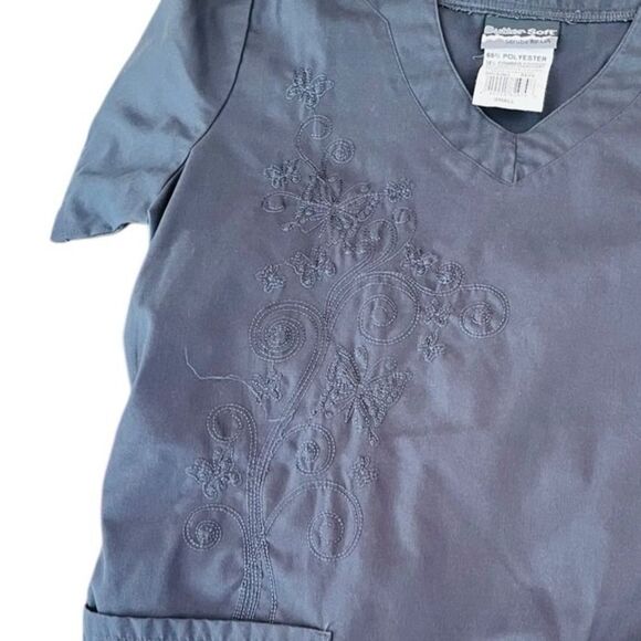 (2) Butter Soft by UA set of (2) scrub tops size Small . Gray & pink - Picture 2 of 12